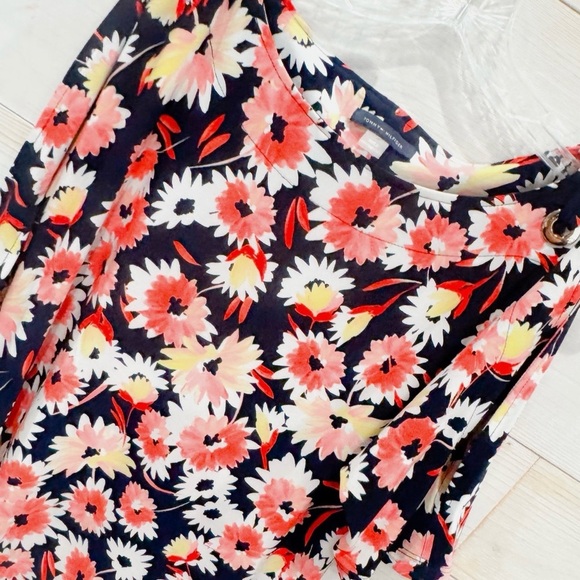 Tommy Hilfiger floral cutout arm shift dress ❤️ - Picture 5 of 7